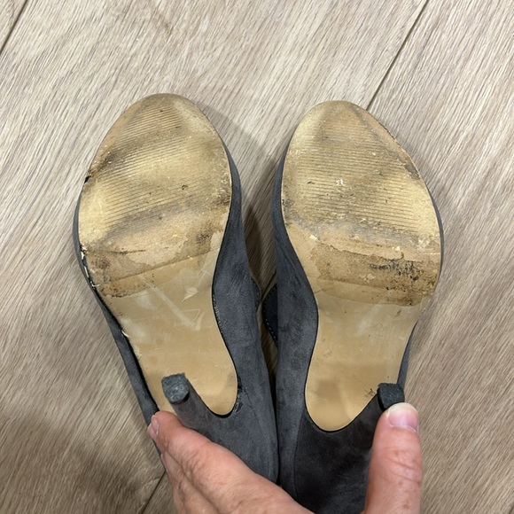 Heeled Booties! - Picture 4 of 4